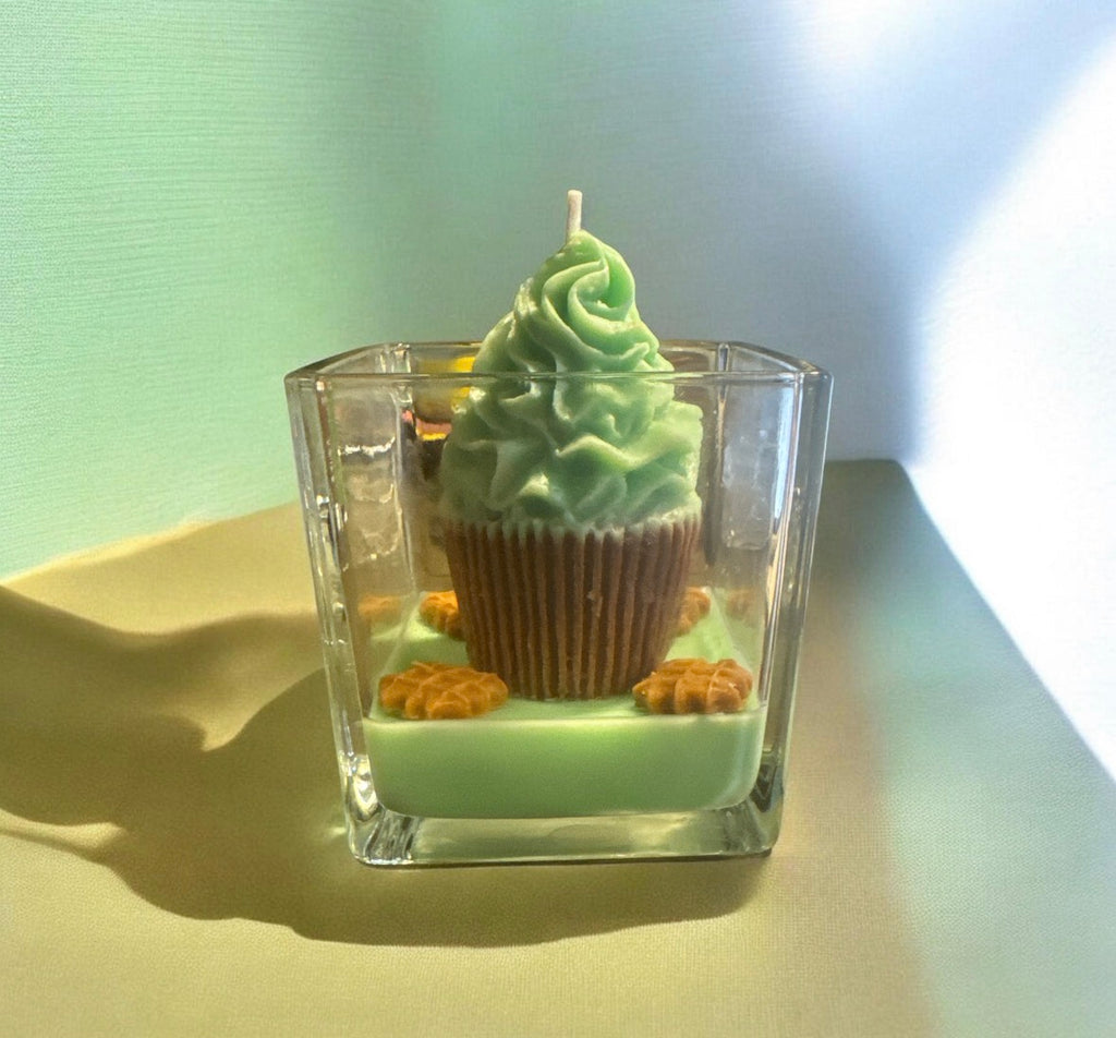 Mint and Fudge Cupcake Candle